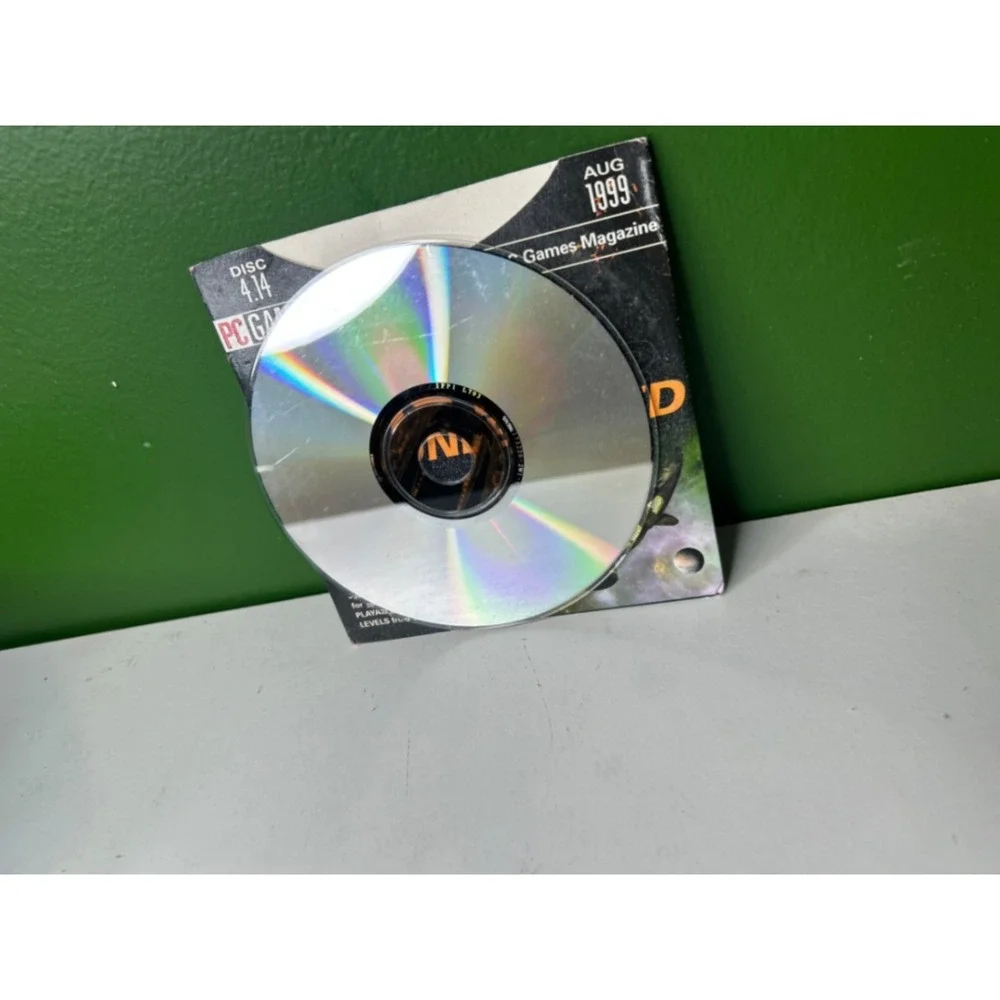 PC Gamer Demo Disc 4.14 August 1999 Sinistar Unleashed Half-Life USS Darkstar CD